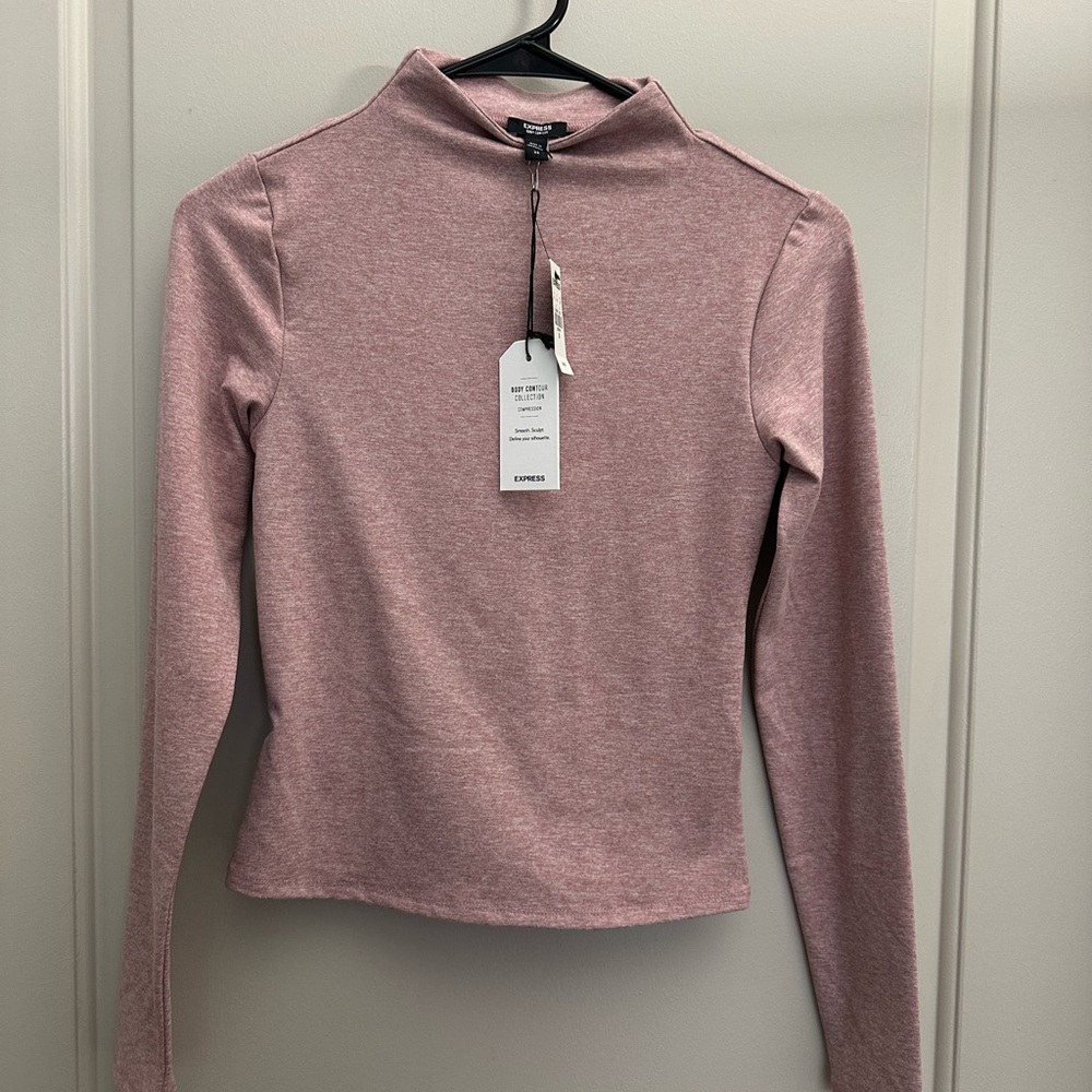 Express Body Contour Cozy Mock Neck Top